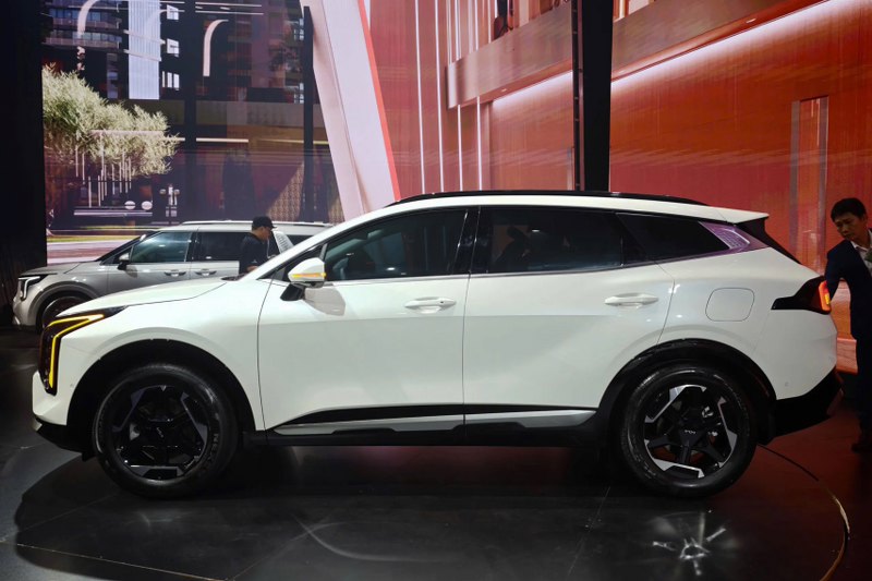 Th&acirc;n xe Kia Sportage 2026 