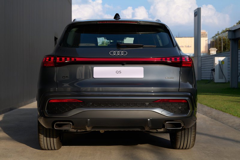 Đuôi xe Audi Q5 2026