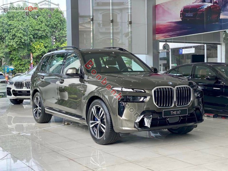 Giá xe BMW X7 2023