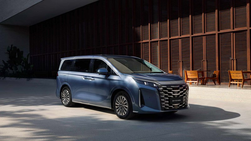 BYD M9 2025