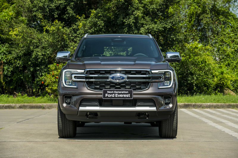 Giá xe Ford Everest 2024 lăn bánh kèm Ưu đãi mới nhất