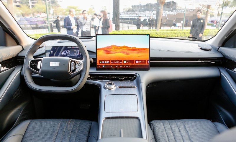 Khoang l&aacute;i Geely EX5 2025