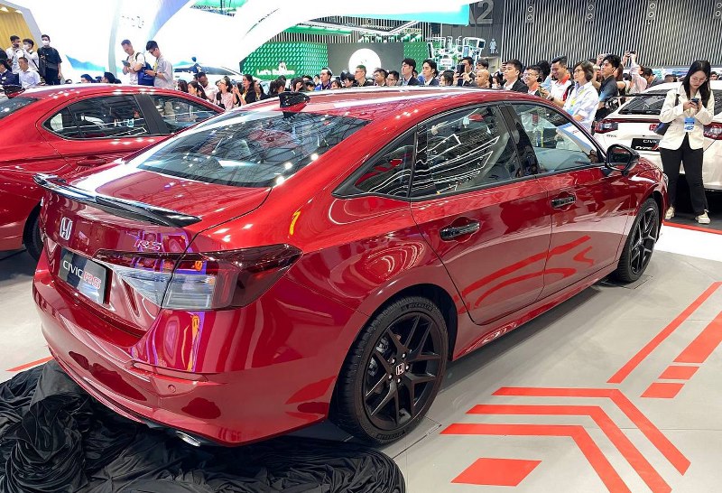 Đuôi xe Honda Civic 2024