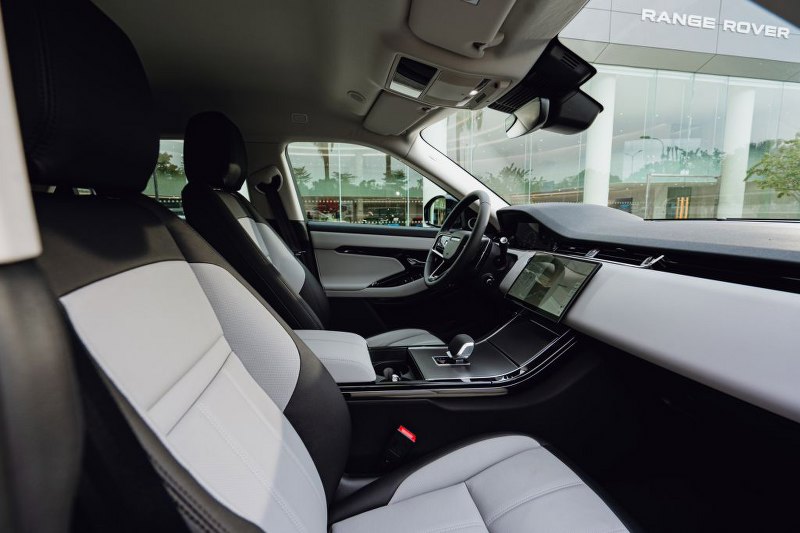 Nội thất Land Rover Range Rover Evoque 2025