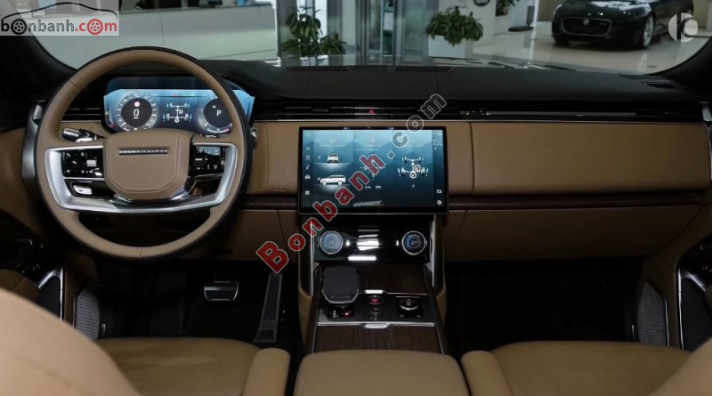Cabin lái Land Rover Range Rover 2023