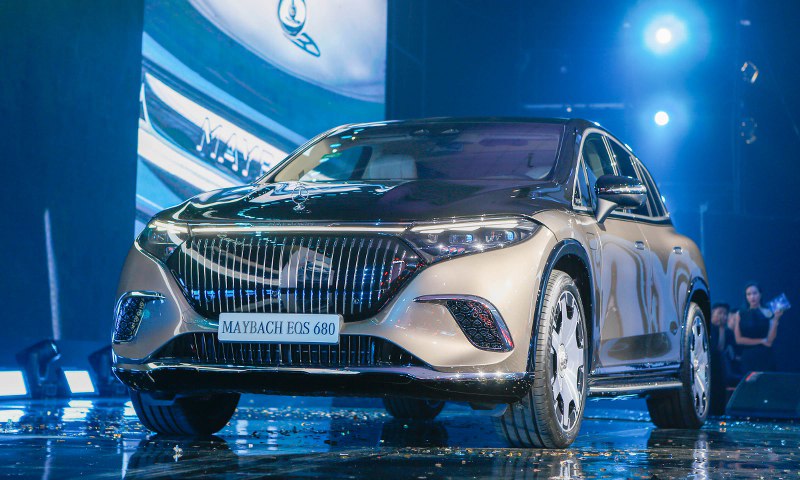 Mercedes-Benz EQS 680 Maybach SUV