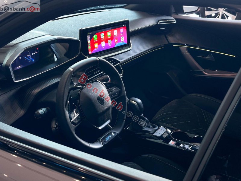 Nội thất Peugeot 2008 2025