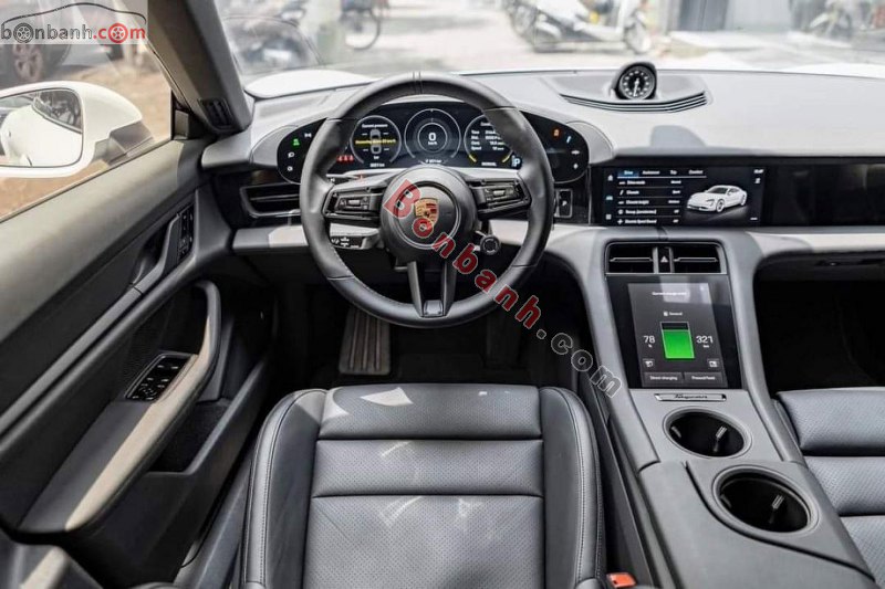 Nội thất Porschet Taycan 2025