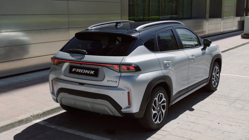Đuôi xe Suzuki Fronx 2025