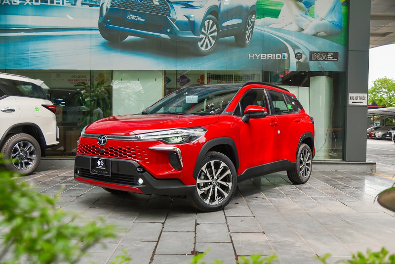 Cập nhật chi tiết bảng giá Toyota Corolla Cross tháng 10/2024 kèm đánh giá mới nhất