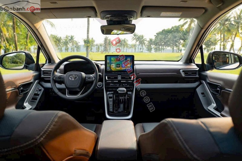 Cabin Toyota Innvoa Cross 2023