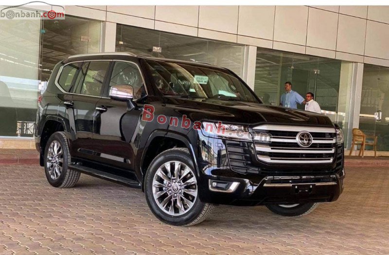 Giá xe Toyota Land Cruiser 2023