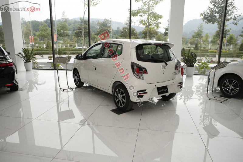 Hình ảnh phía sau Toyota Wigo 2023