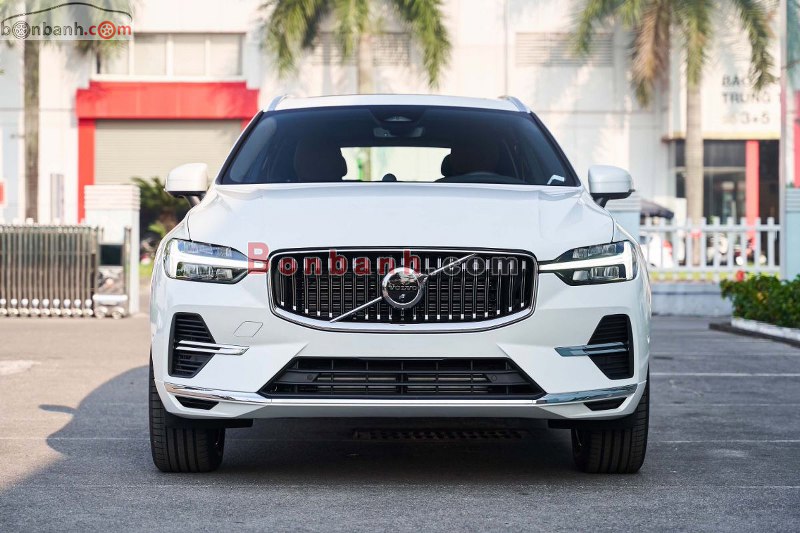Đầu xe Volvo XC60 2025