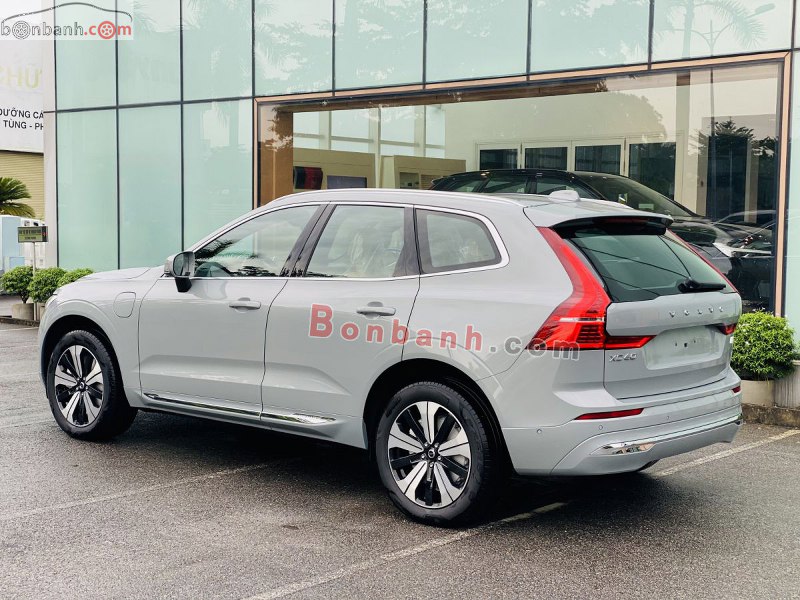 Đuôi xe Volvo XC60 2025