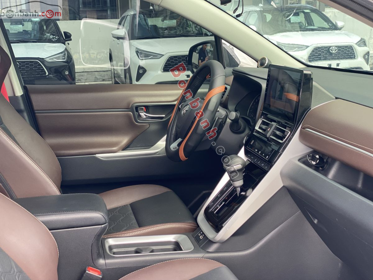 Toyota Innova Cross 2.0V CVT 2025 - 785 Triệu 8