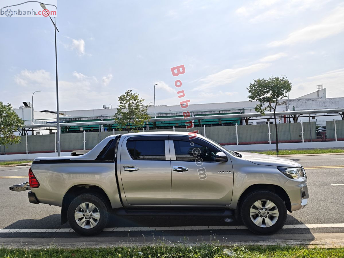 Toyota Hilux 2.4E 4x2 AT 2020 - 530 Triệu 3