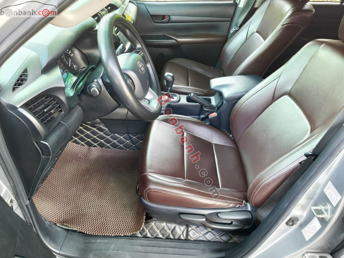 Toyota Hilux 2.4E 4x2 AT 2020 - 530 Triệu 7