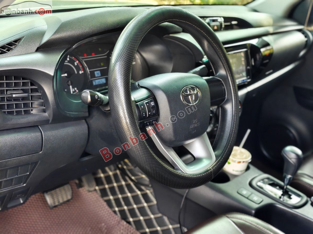 Toyota Hilux 2.4E 4x2 AT 2020 - 530 Triệu 8