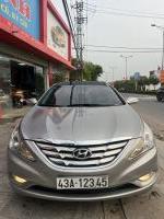 Bán xe Hyundai Sonata 2012 2.0 AT giá 350 Triệu - Quảng Bình