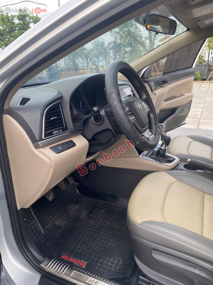 Hyundai Elantra 1.6 MT 2018 - 285 Triệu 6