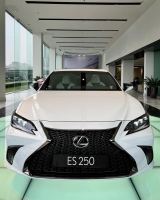Bán xe Lexus ES 2024 250 F Sport giá 2 Tỷ 710 Triệu - Hà Nội
