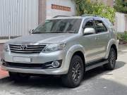 Bán xe Toyota Fortuner 2015 2.7V 4x2 AT giá 495 Triệu - TP HCM