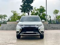 Bán xe Mitsubishi Outlander 2.0 CVT 2018 giá 588 Triệu - Hà Nội