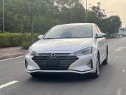 Bán xe Hyundai Elantra 1.6 MT 2019 giá 298 Triệu - TP HCM