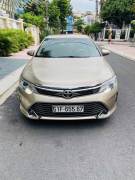 Bán xe Toyota Camry 2016 2.0E giá 560 Triệu - TP HCM