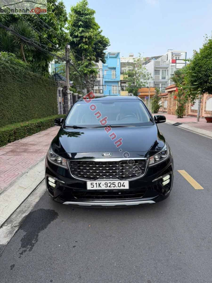 Kia Sedona 2.2 DAT Luxury 2019 - 645 Triệu