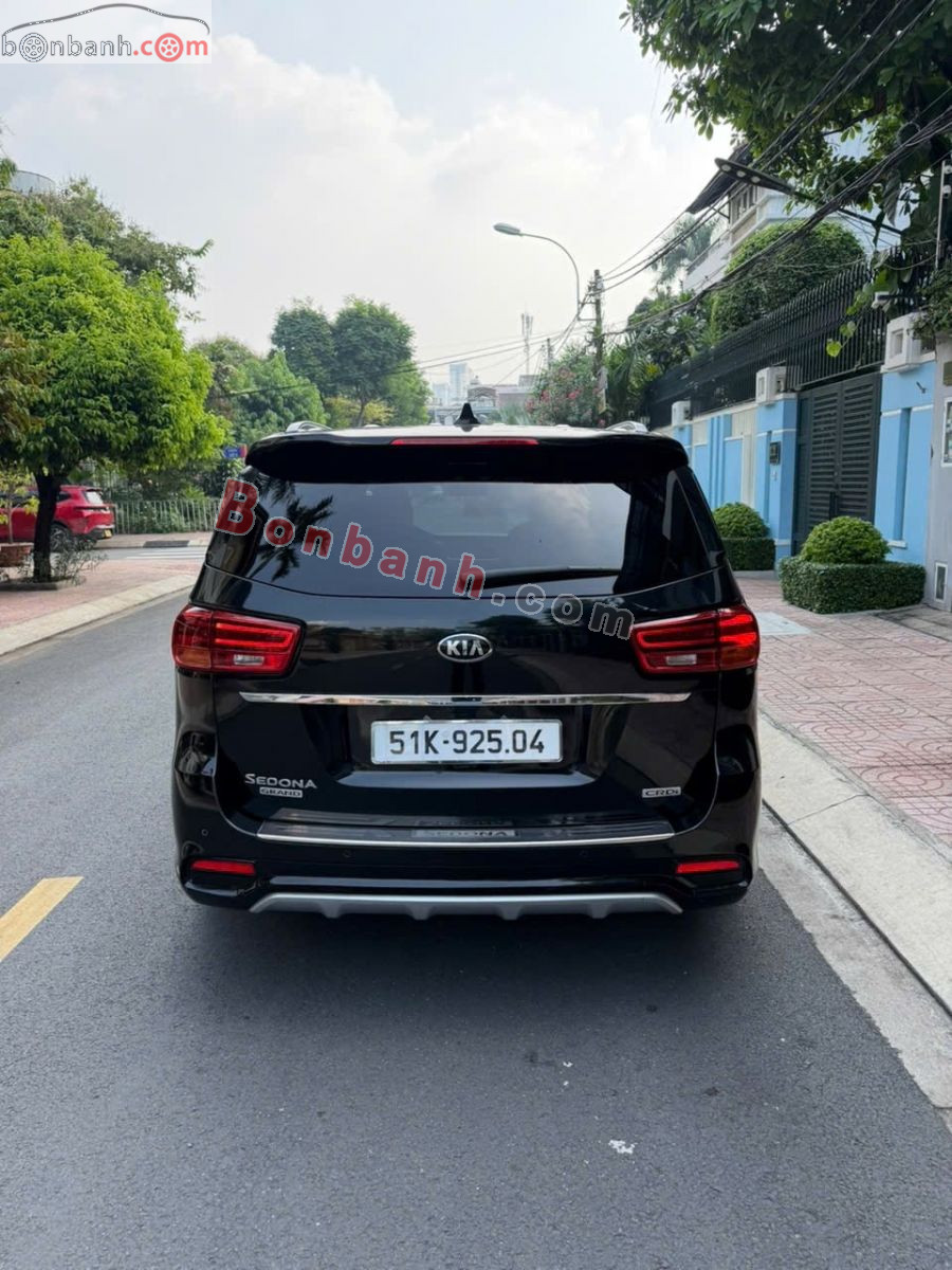 Kia Sedona 2.2 DAT Luxury 2019 - 645 Triệu 4