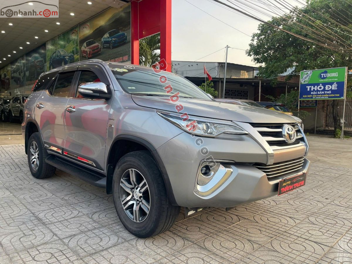 Toyota Fortuner 2.4G 4x2 MT 2017 - 619 Triệu 2