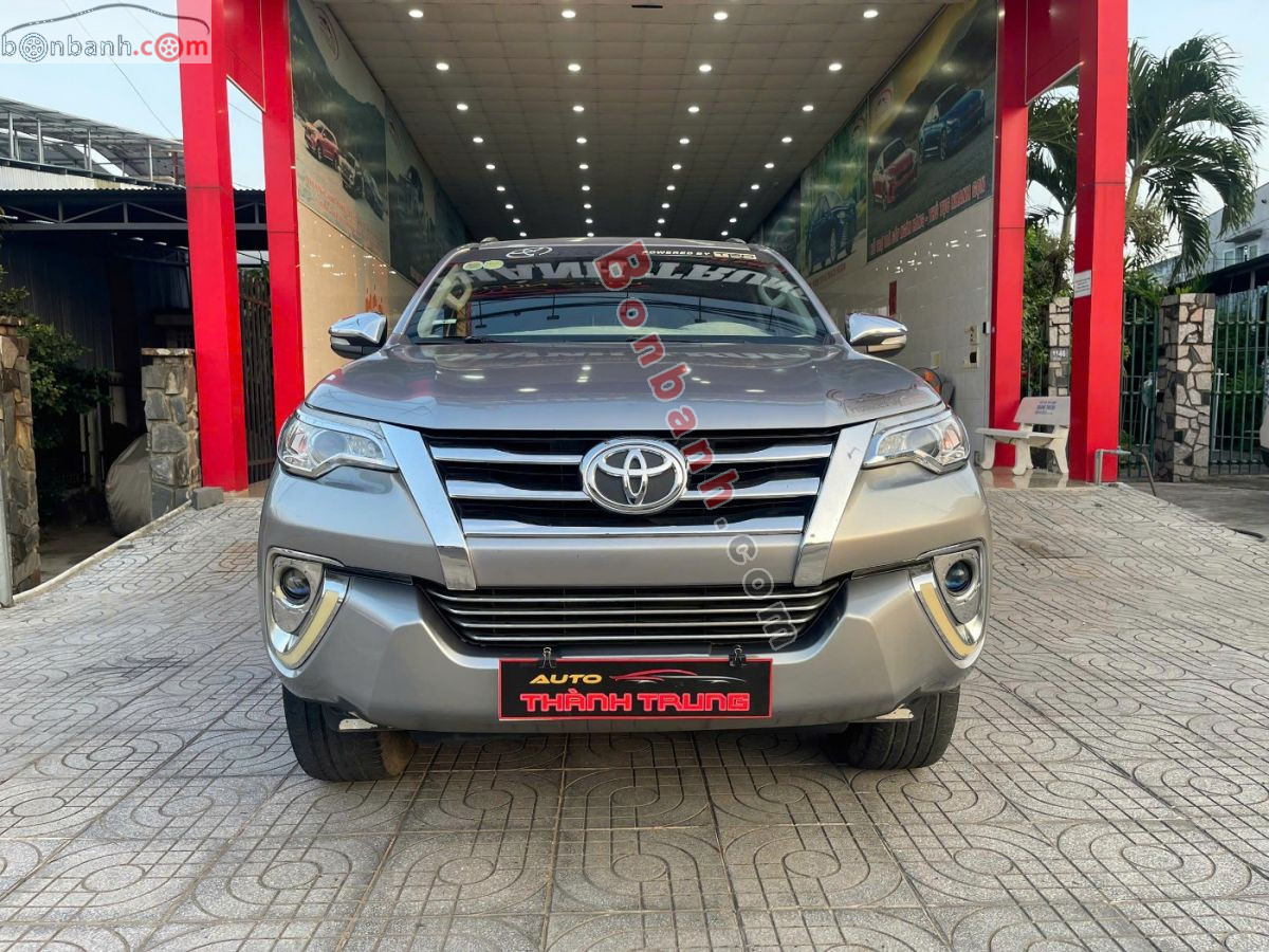 Toyota Fortuner 2.4G 4x2 MT 2017 - 619 Triệu