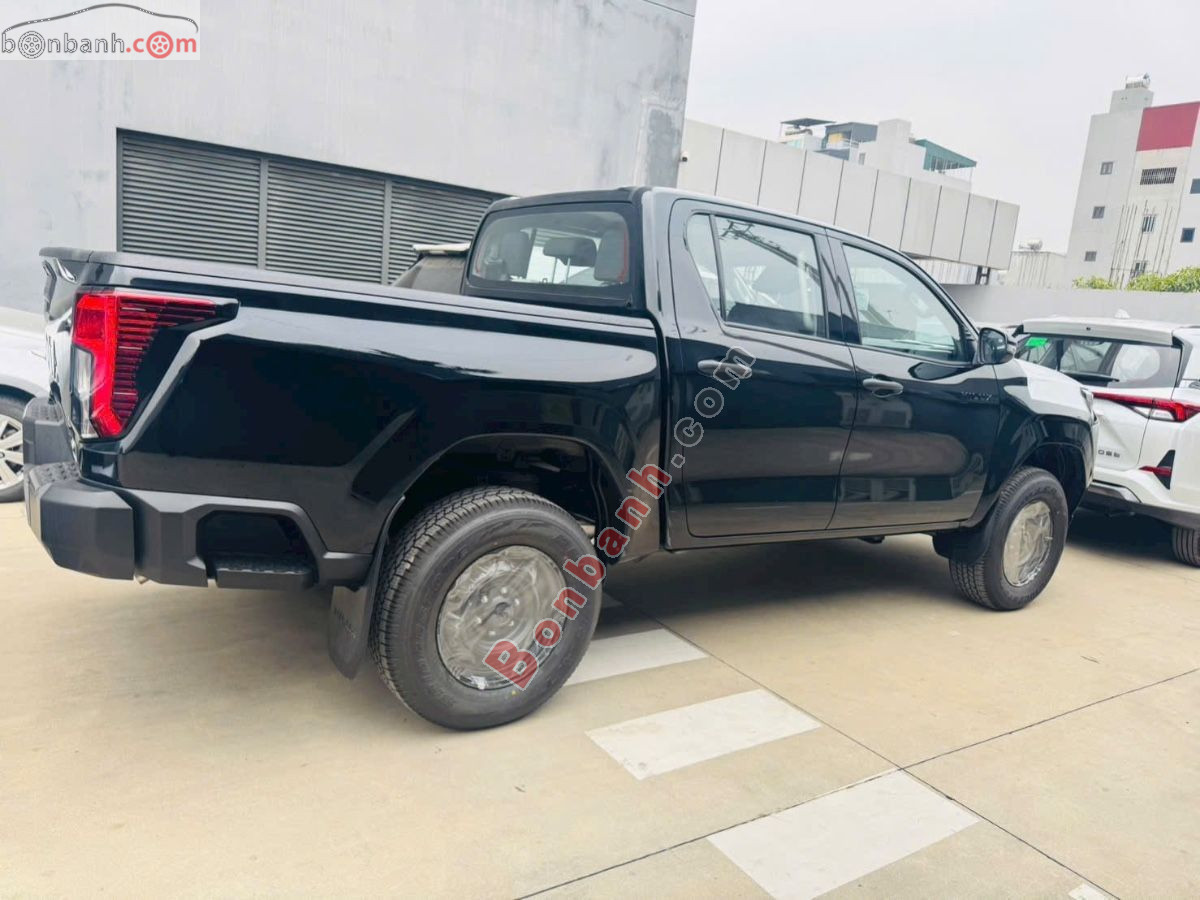 Toyota Hilux Standard 2.8L 4x2 MT 2026 - 595 Triệu 6