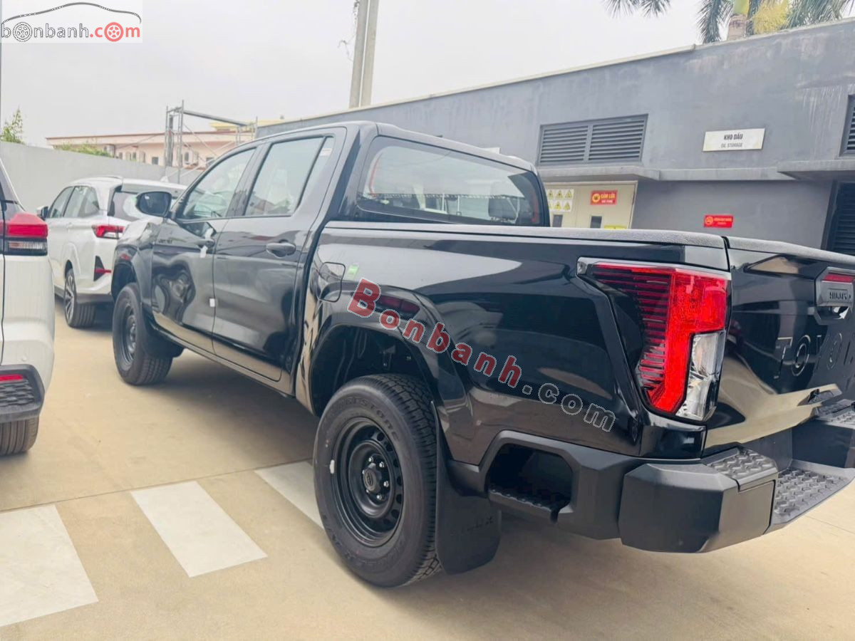 Toyota Hilux Standard 2.8L 4x2 MT 2026 - 595 Triệu 3