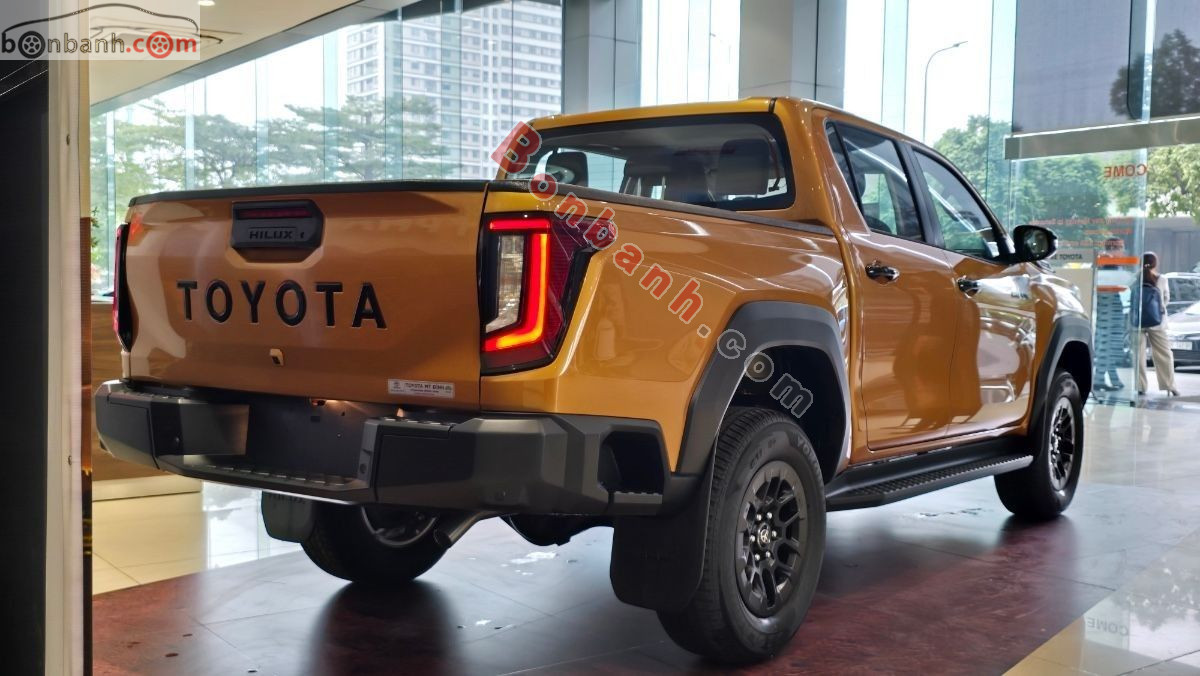 Toyota Hilux Pro 2.8L 4x2 AT 2026 - 695 Triệu 4