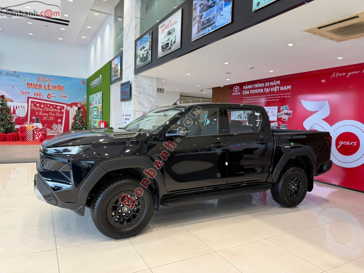 Toyota Hilux Pro 2.8L 4x2 AT 2026 - 676 Triệu 2