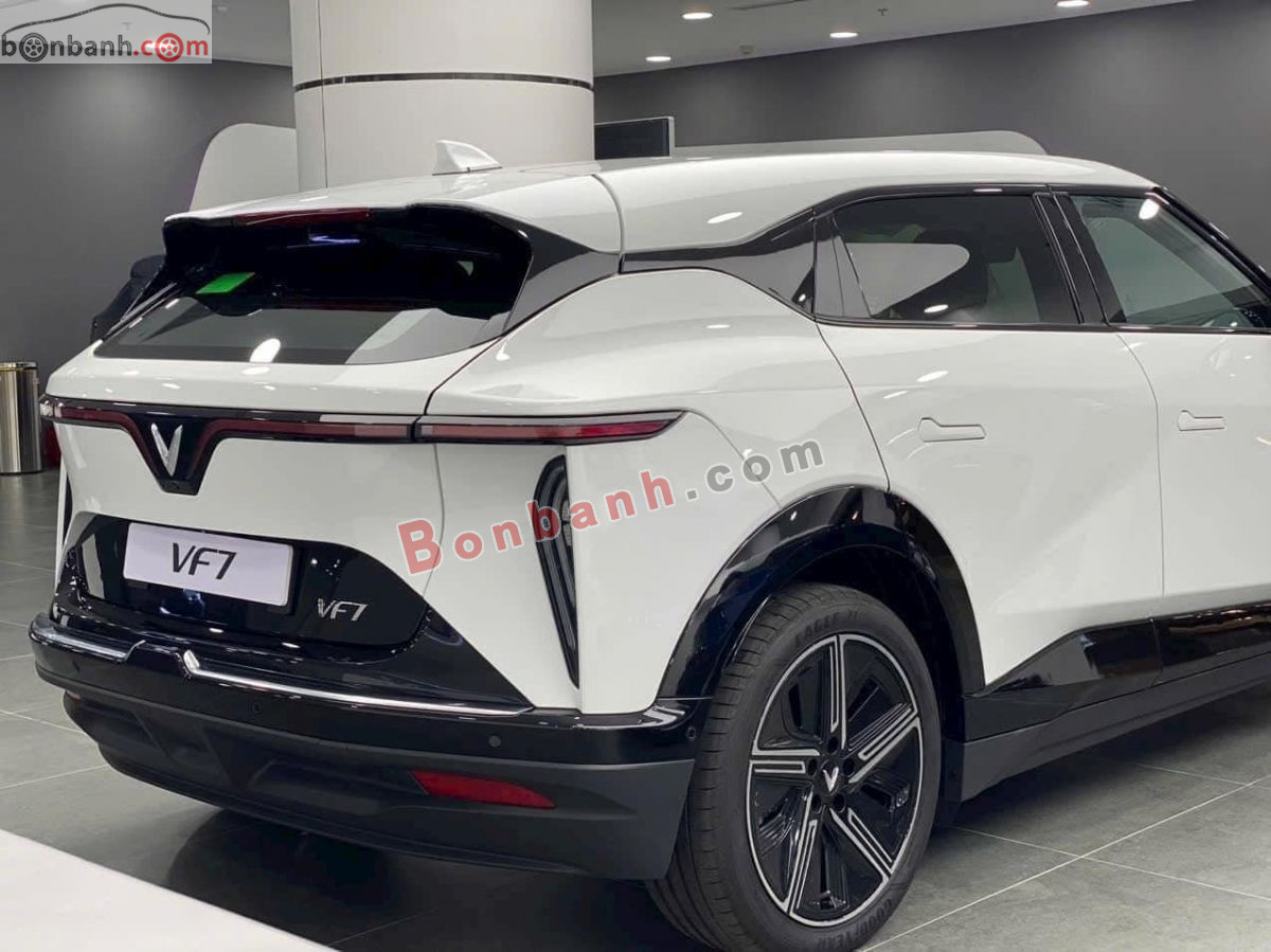VinFast VF7 Plus 2026 - 764 Triệu 2