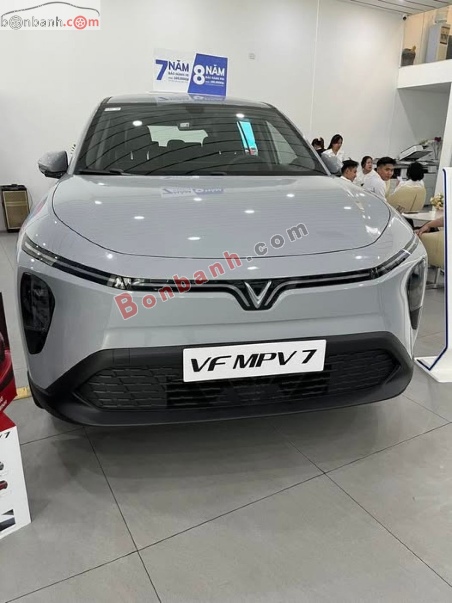 VinFast VF MPV 7 AT 2026 - 689 Triệu 4