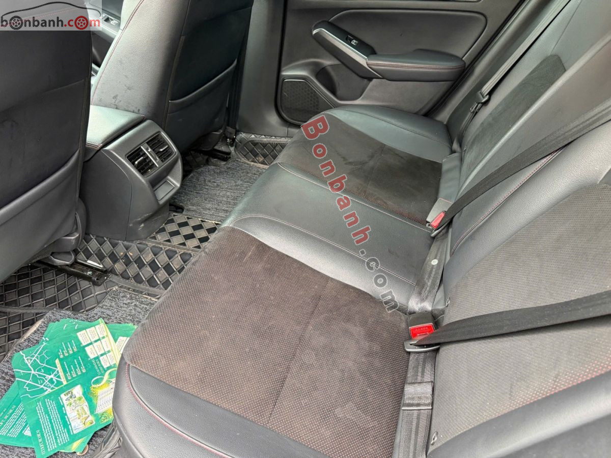 Honda Civic RS 1.5 AT 2022 - 739 Triệu 9
