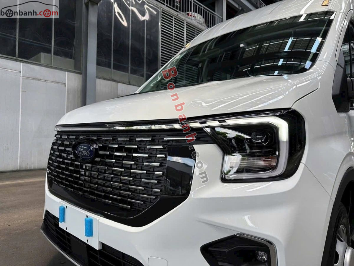 Ford Transit Premium+ 2026 - 1 Tỷ 1 Triệu 5