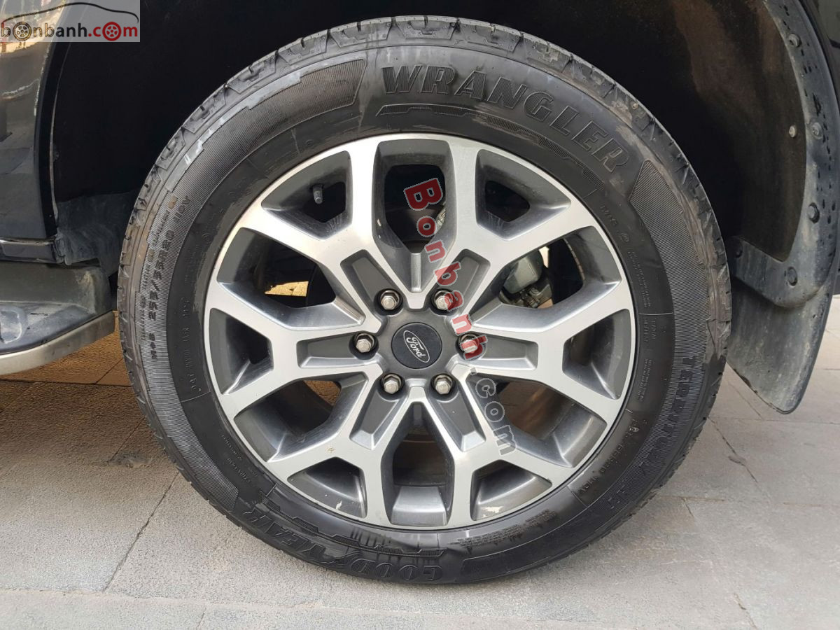 Ford Everest Titanium Plus 2.0L 4x4 AT 2025 - 1 Tỷ 185 Triệu 6