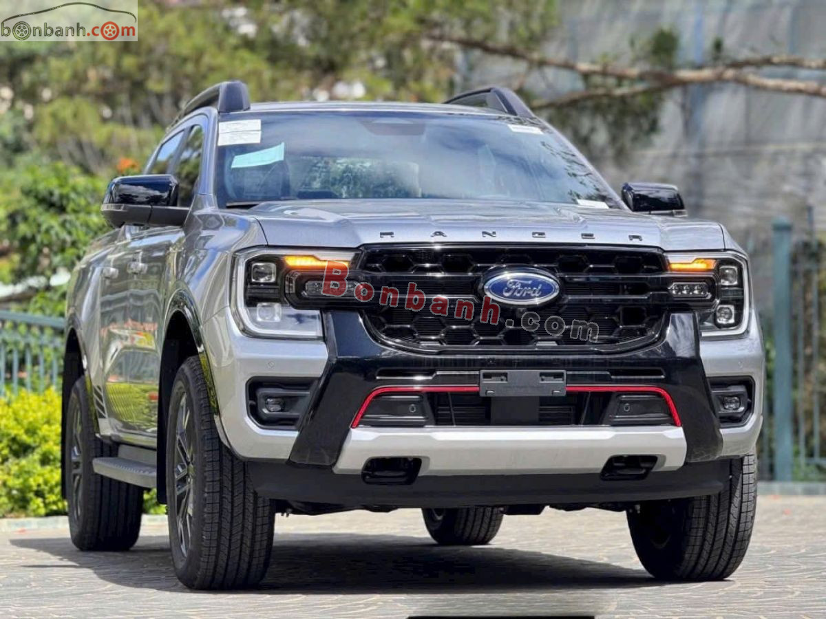 Ford Ranger Stormtrak 2.0L 4x4 AT 2025 - 1 Tỷ 39 Triệu