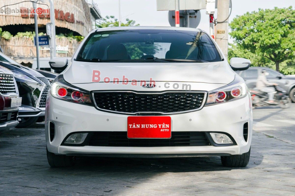 Kia Cerato 2.0 AT 2018 - 379 Triệu 2