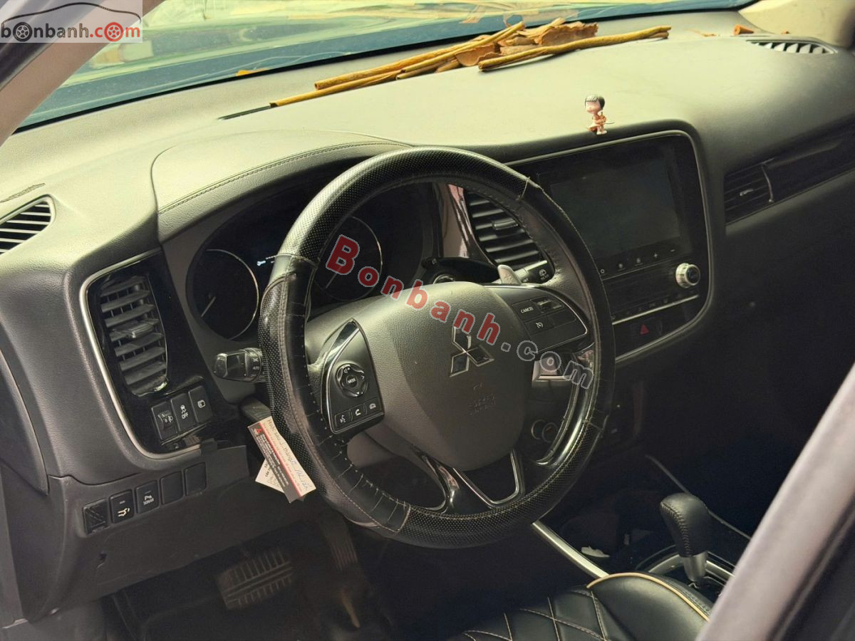Mitsubishi Outlander 2.0 CVT 2022 - 625 Triệu 7