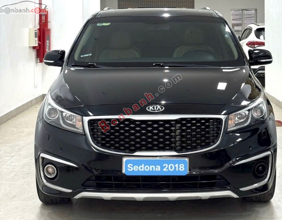 Kia Sedona 2.2L DATH 2018 - 585 Triệu