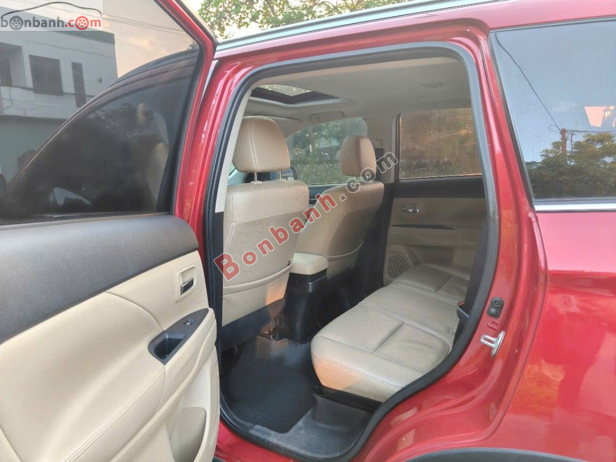 Mitsubishi Outlander 2.0 CVT Premium 2019 - 568 Triệu 10