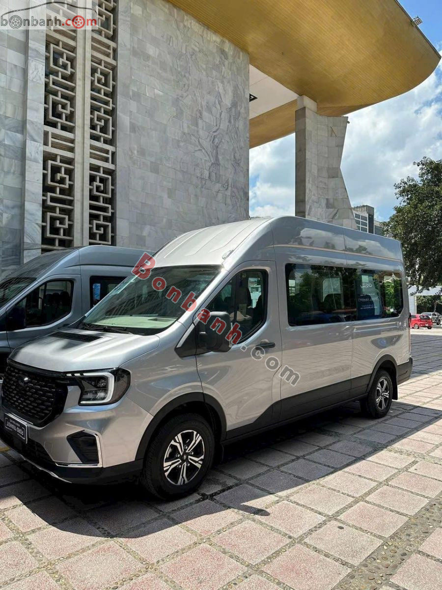 Ford Transit Premium 2026 - 879 Triệu 2