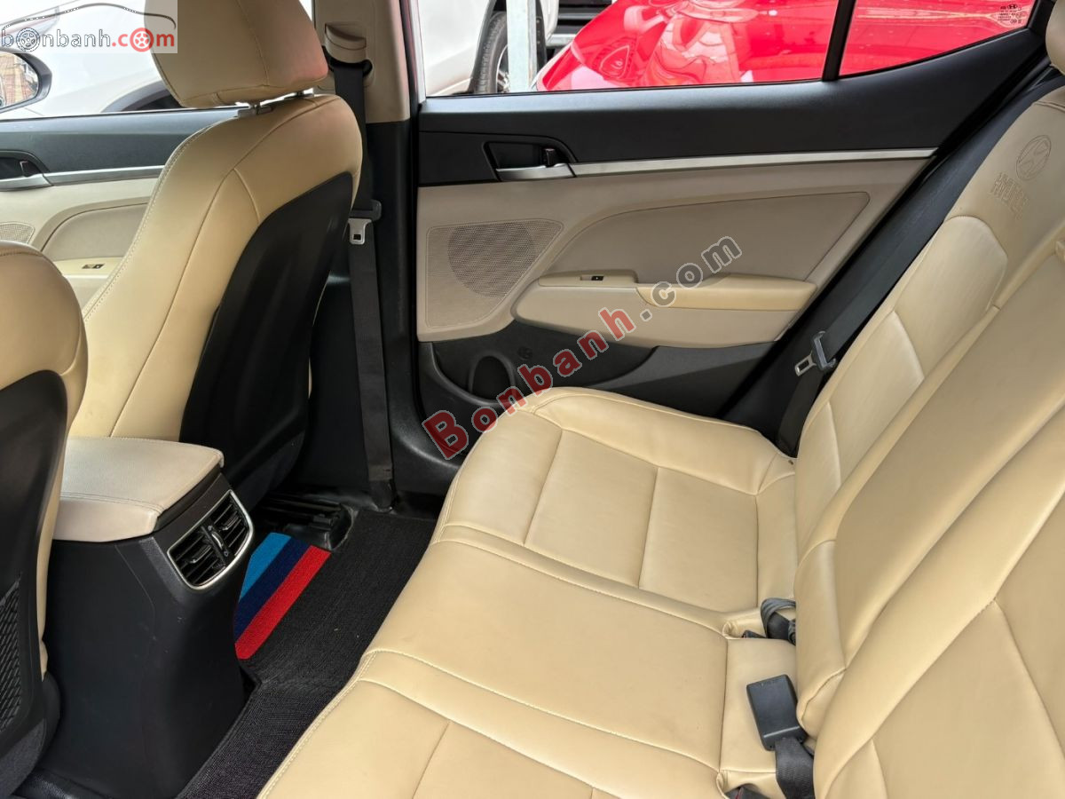 Hyundai Elantra 1.6 MT 2019 - 339 Triệu 8